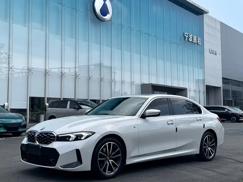 BMW 3 Series — фото 1