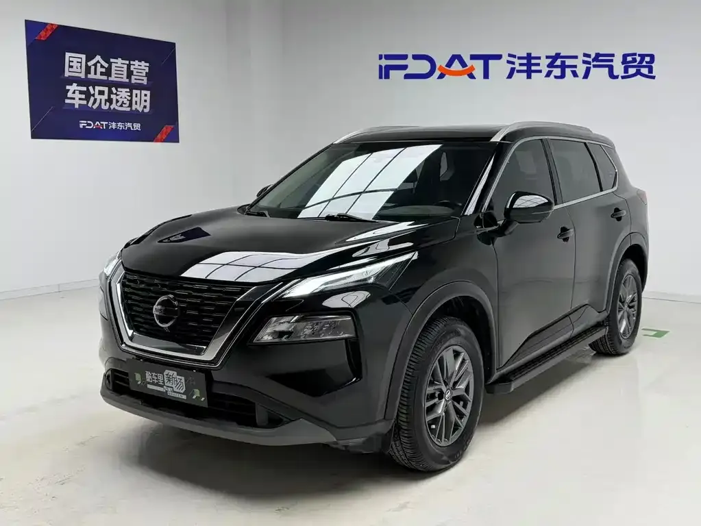 Nissan X-Trail — фото 1