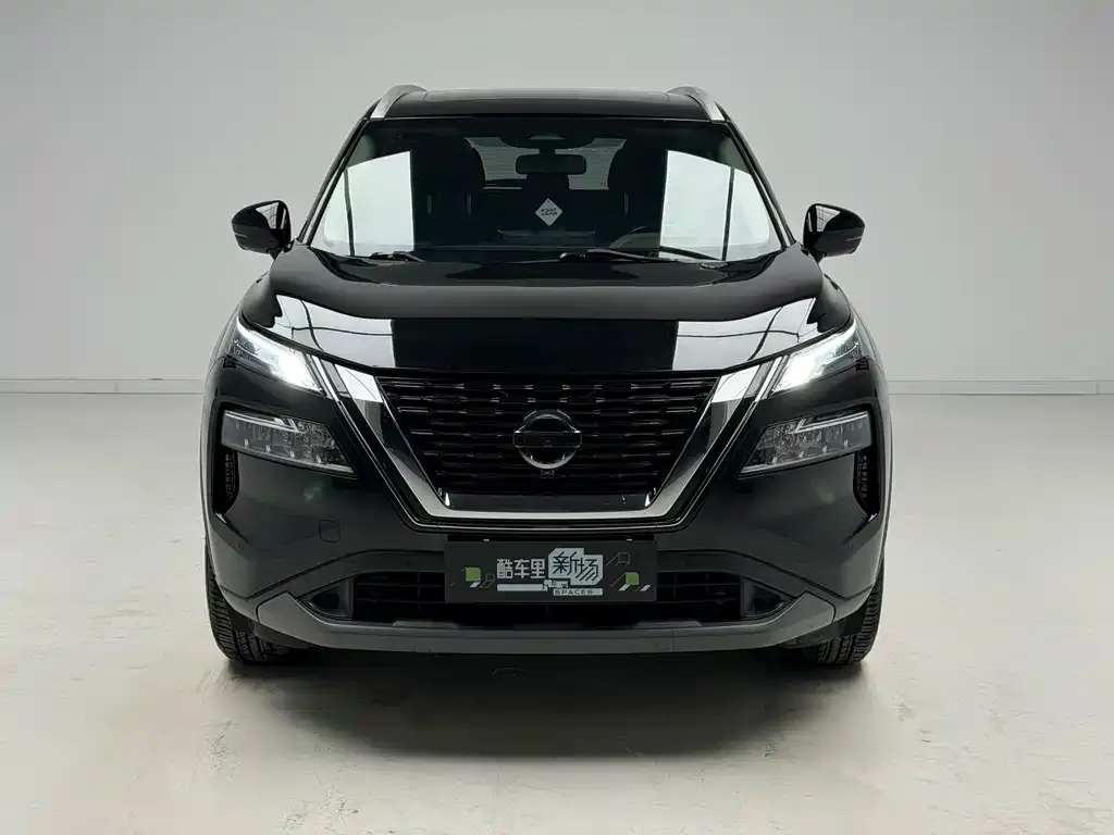 Nissan X-Trail — фото 10