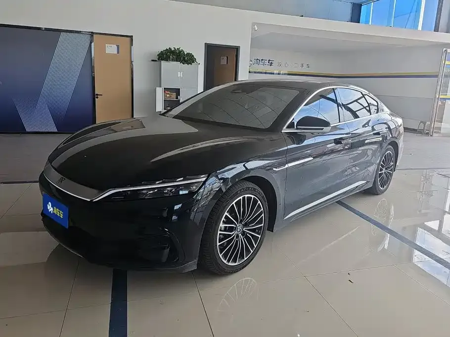 BYD Han — фото 1