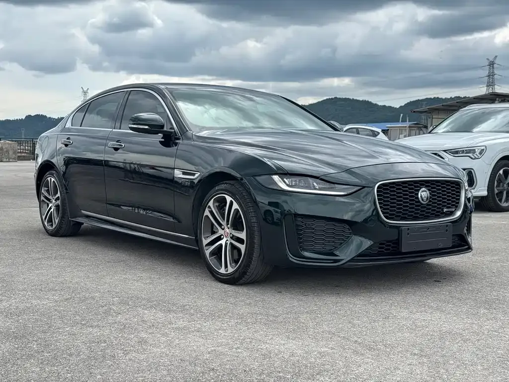 Jaguar XEL — фото 10