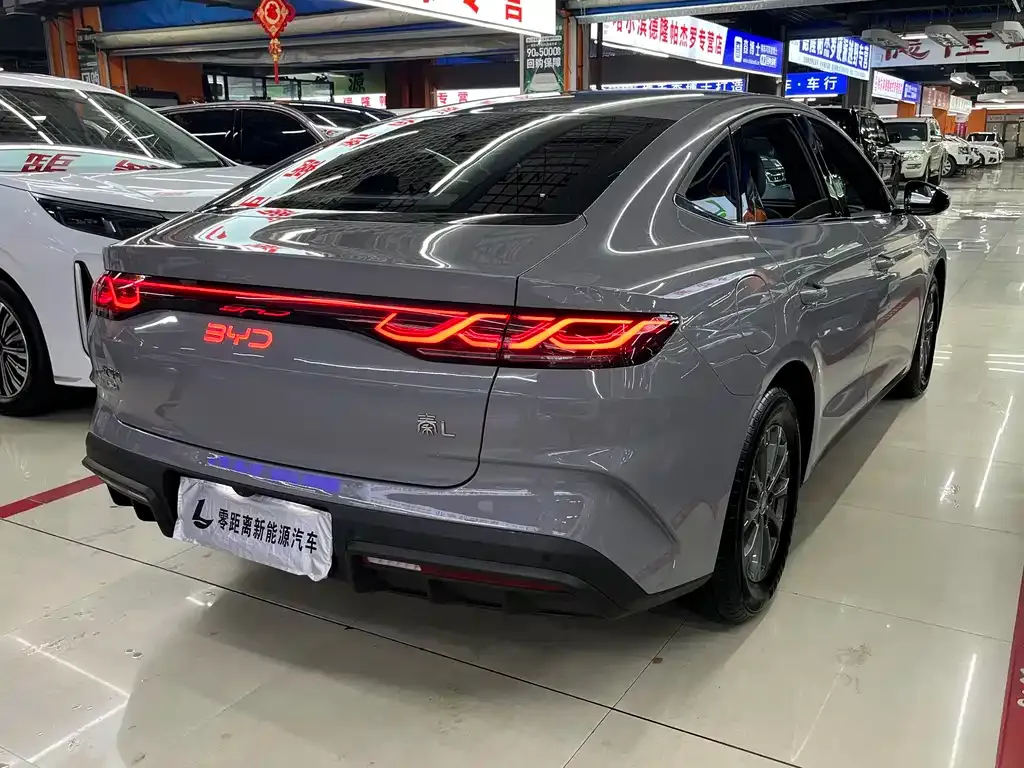BYD Qin L — фото 9