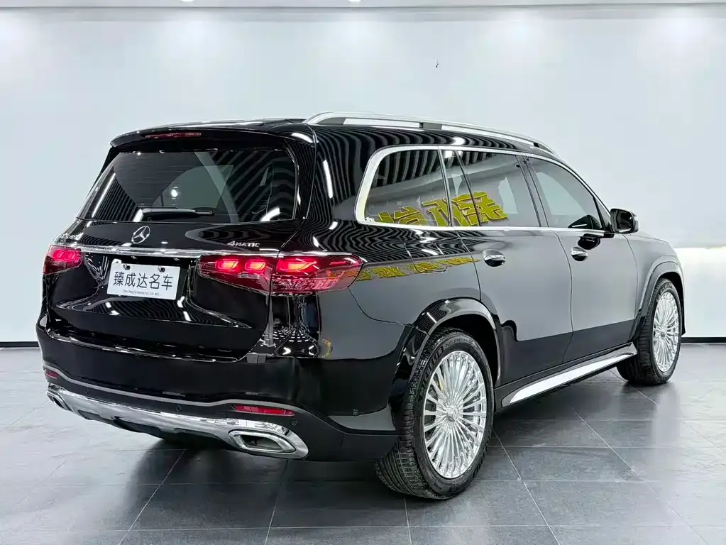 Mercedes-Benz GLS — фото 6