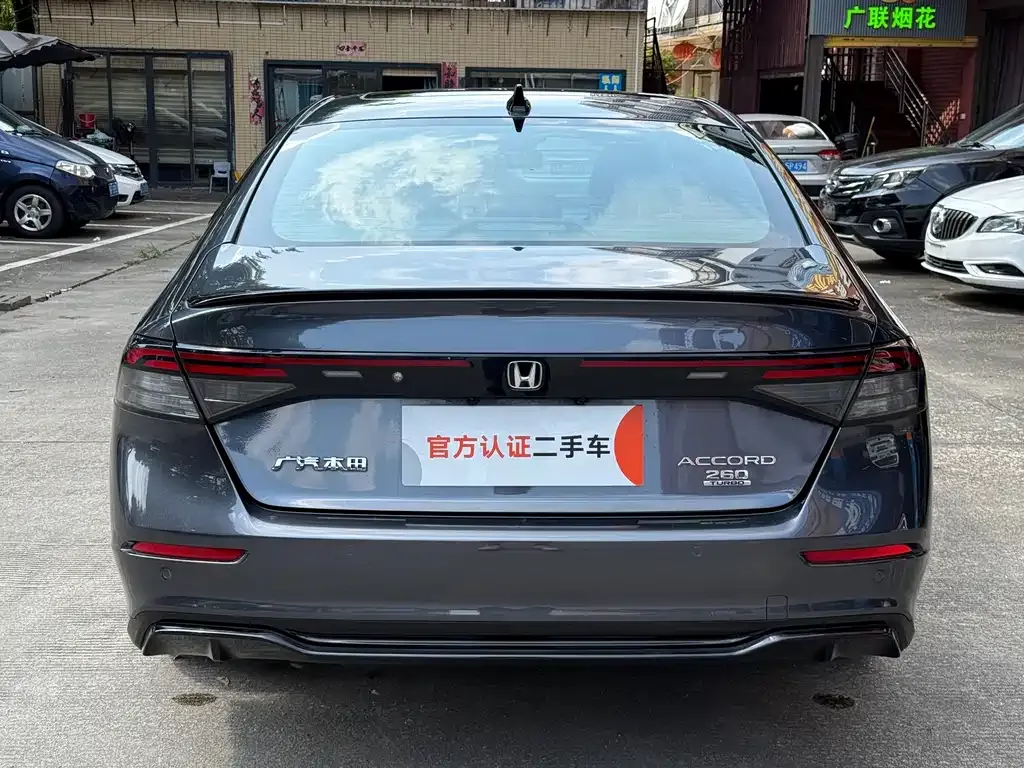 Honda Accord — фото 7