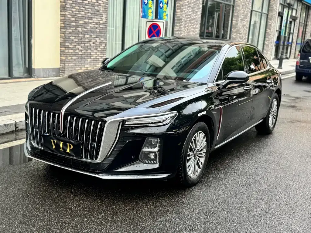 Hongqi H5 — фото 1
