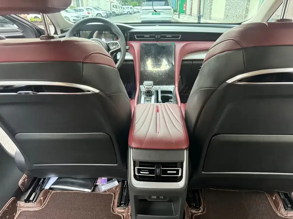 Hongqi H5 — фото 2