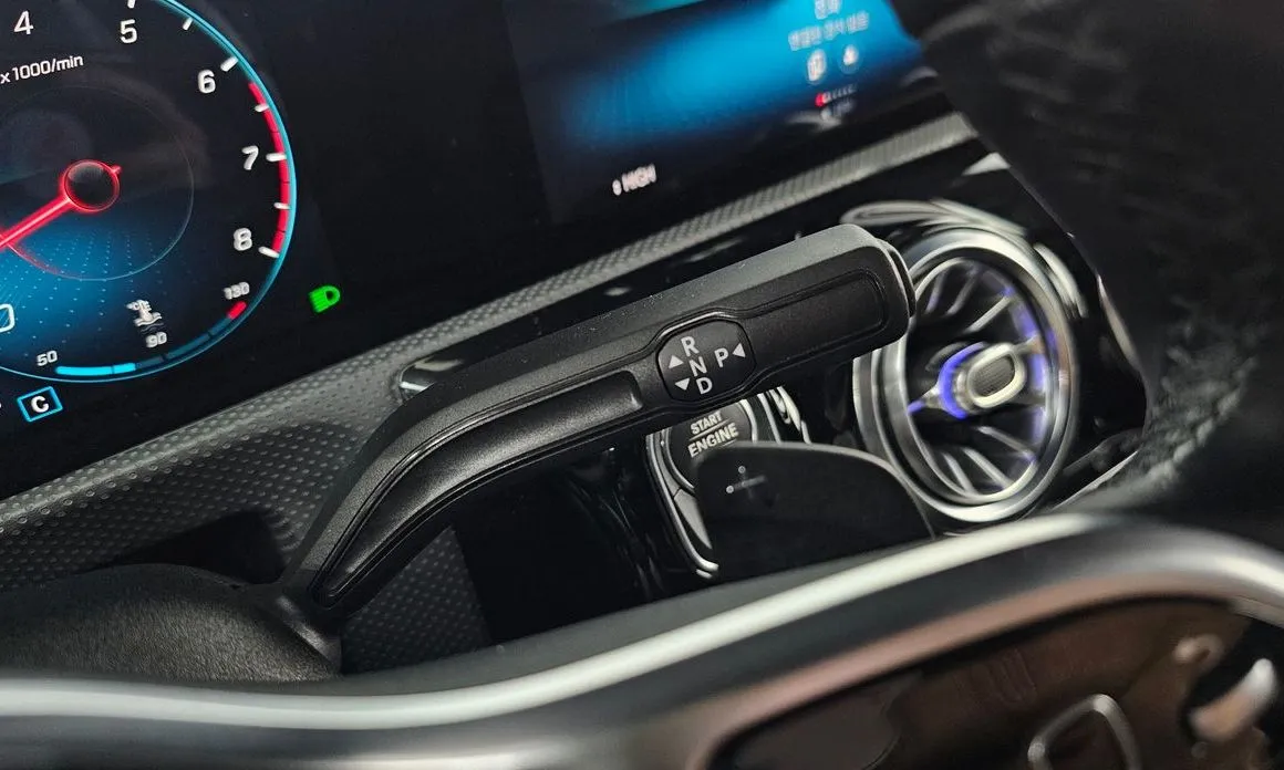 Mercedes-Benz A-Class — фото 10