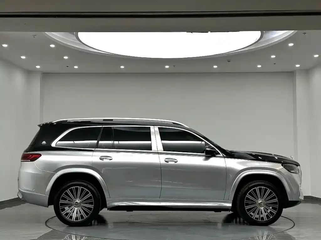 Mercedes-Benz GLS — фото 9