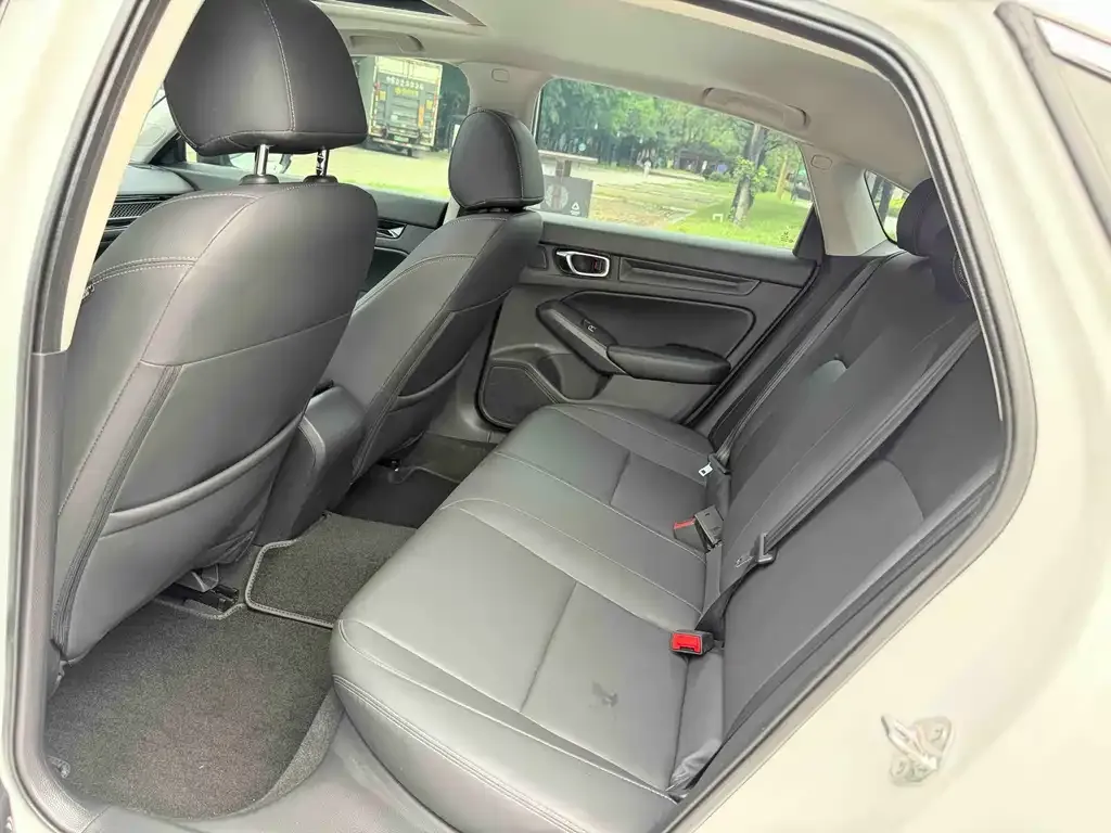 Honda Civic — фото 6