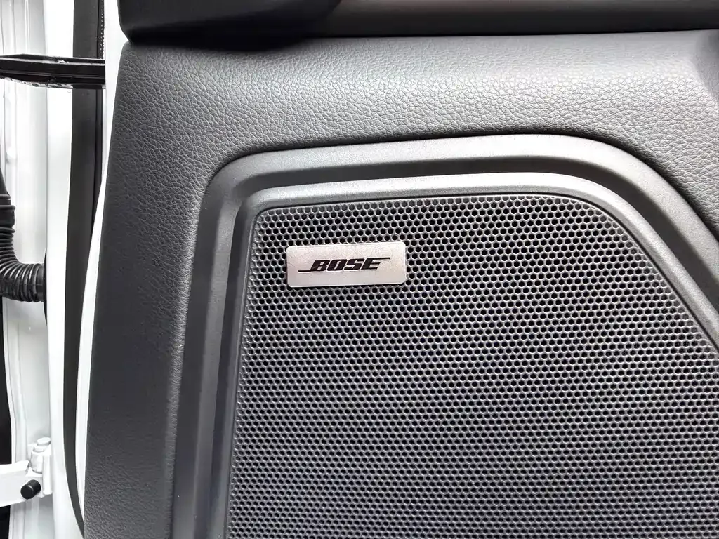 Porsche Macan — фото 9