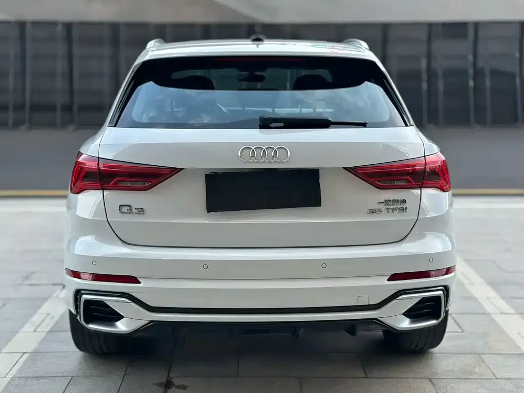 Audi Q3 — фото 6