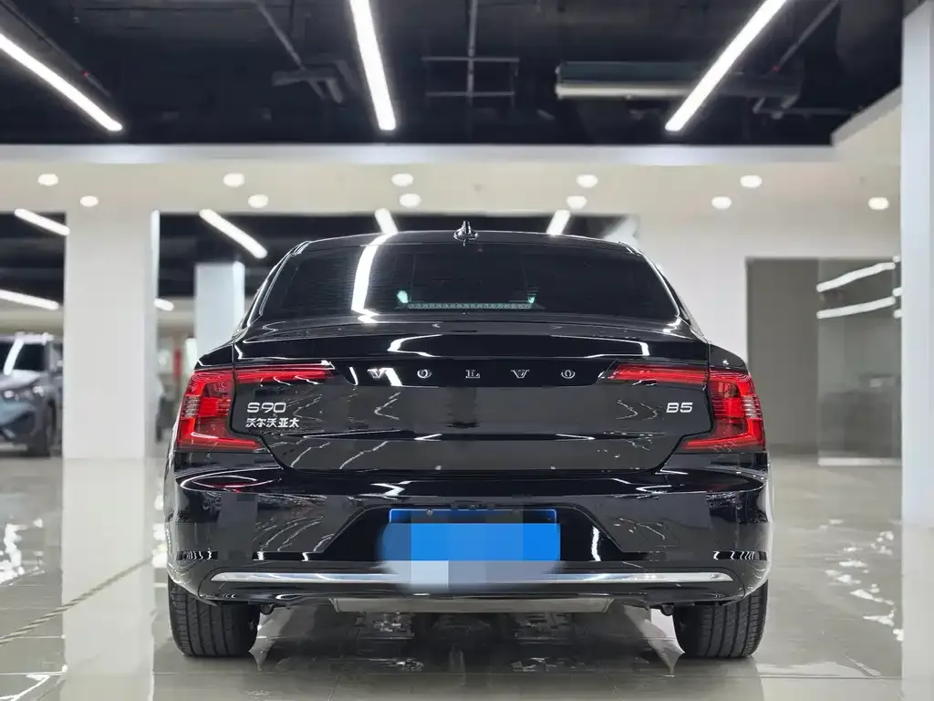 Volvo S90 — фото 7