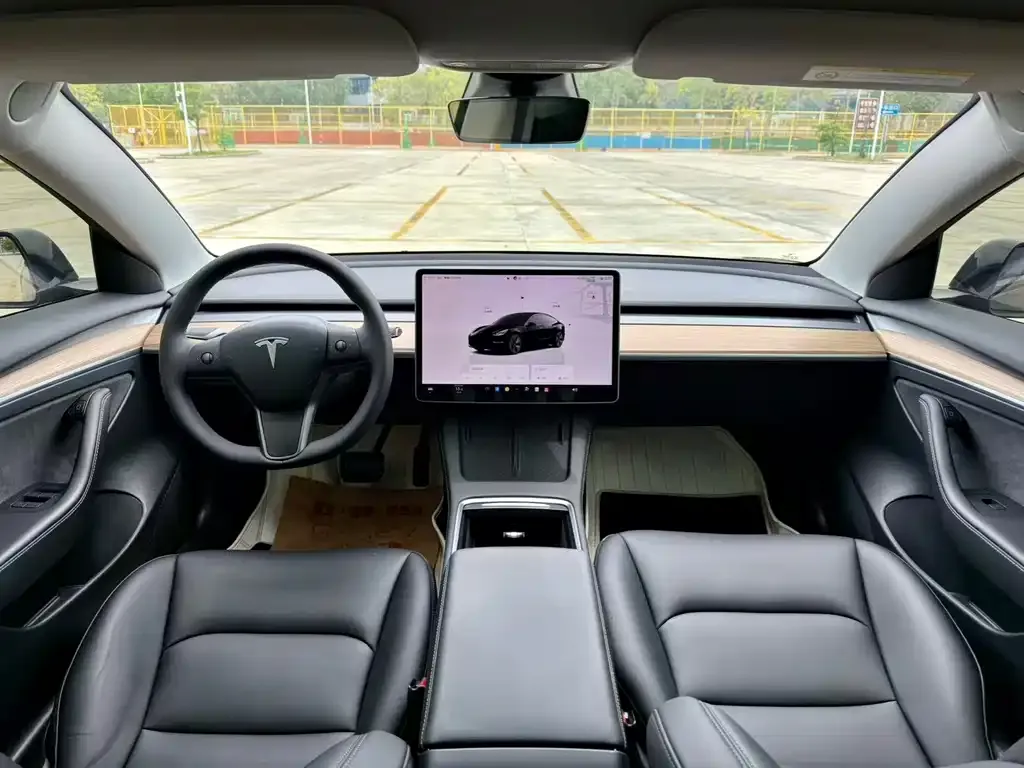 Tesla Model 3 — фото 6