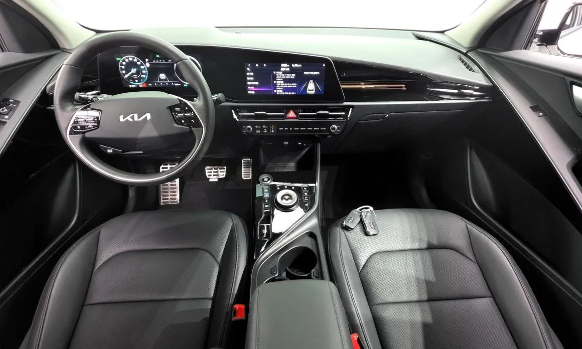 Kia Niro — фото 8