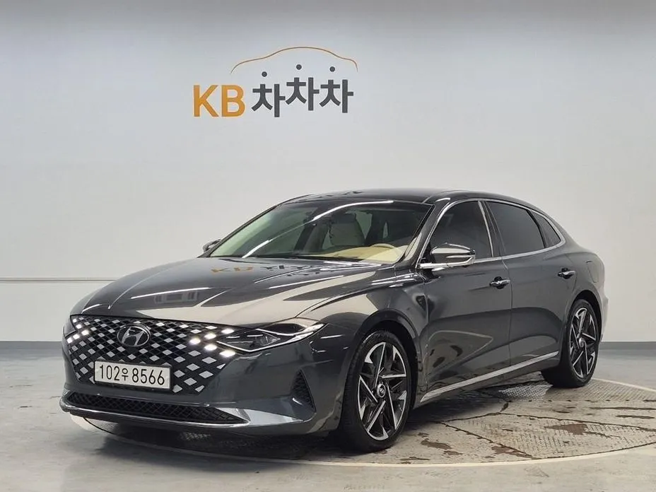 Hyundai Grandeur — фото 1