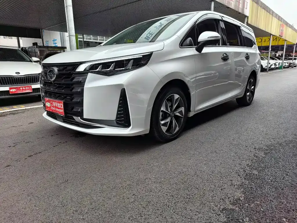 GAC Motor Trumpchi M6 — фото 1