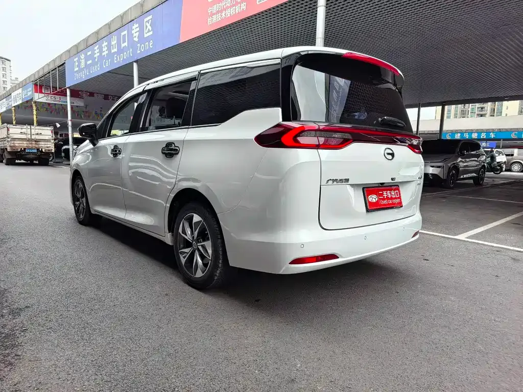 GAC Motor Trumpchi M6 — фото 10