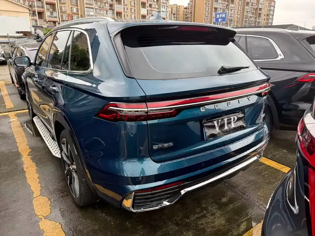 Geely Xingyue L — фото 9