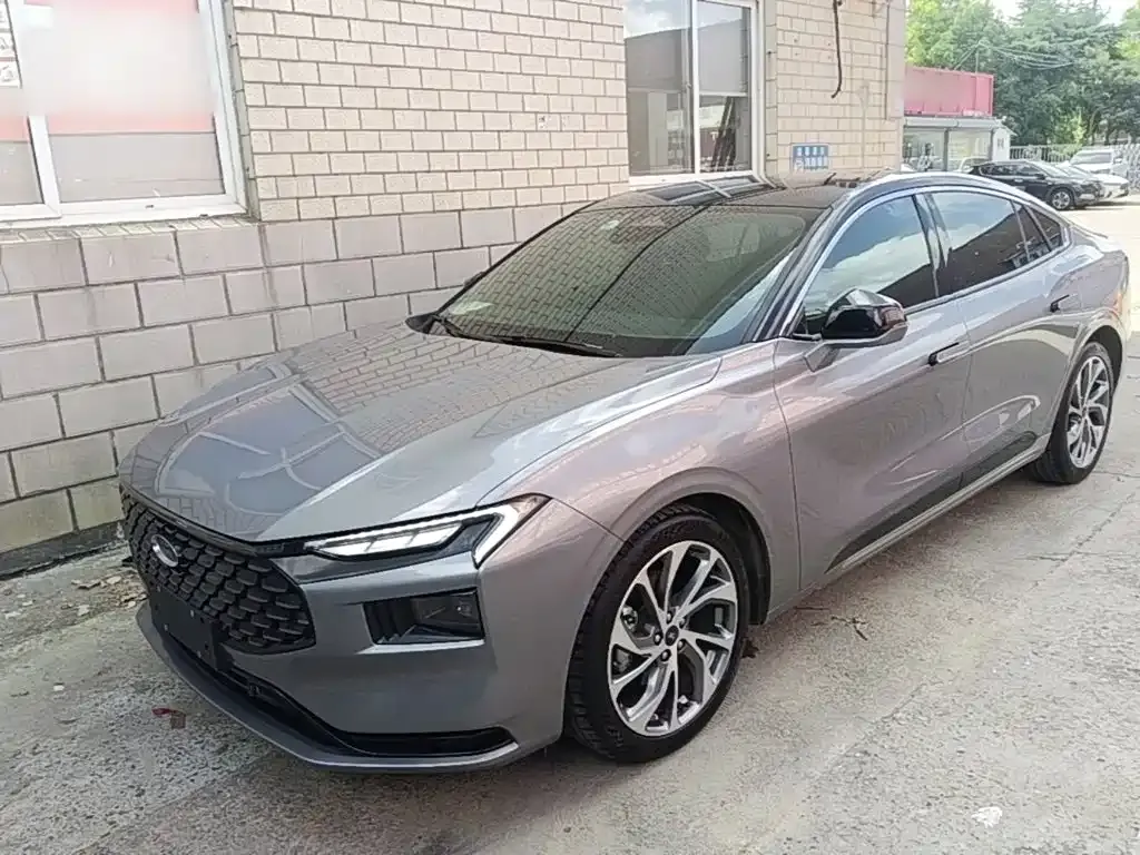 Ford Mondeo — фото 1
