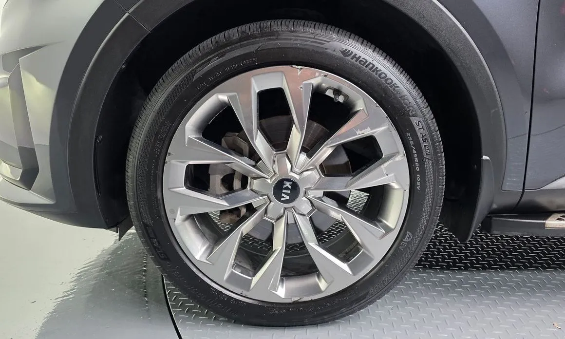 Kia Sorento — фото 9