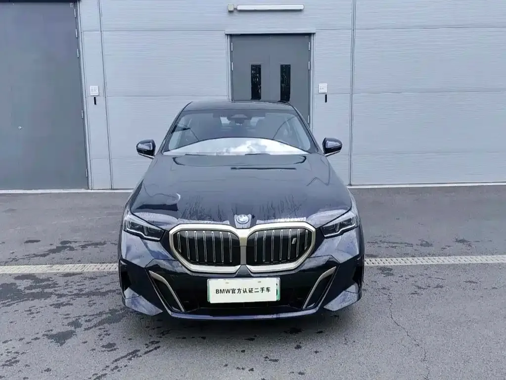 BMW i5 — фото 6