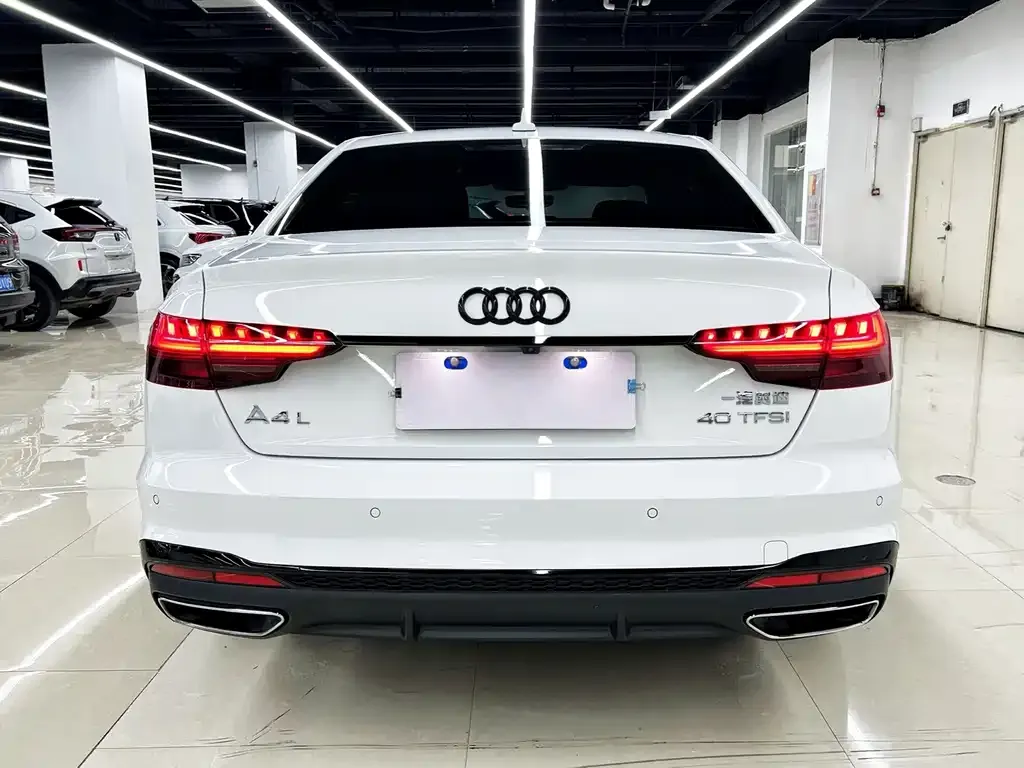 Audi A4L — фото 4