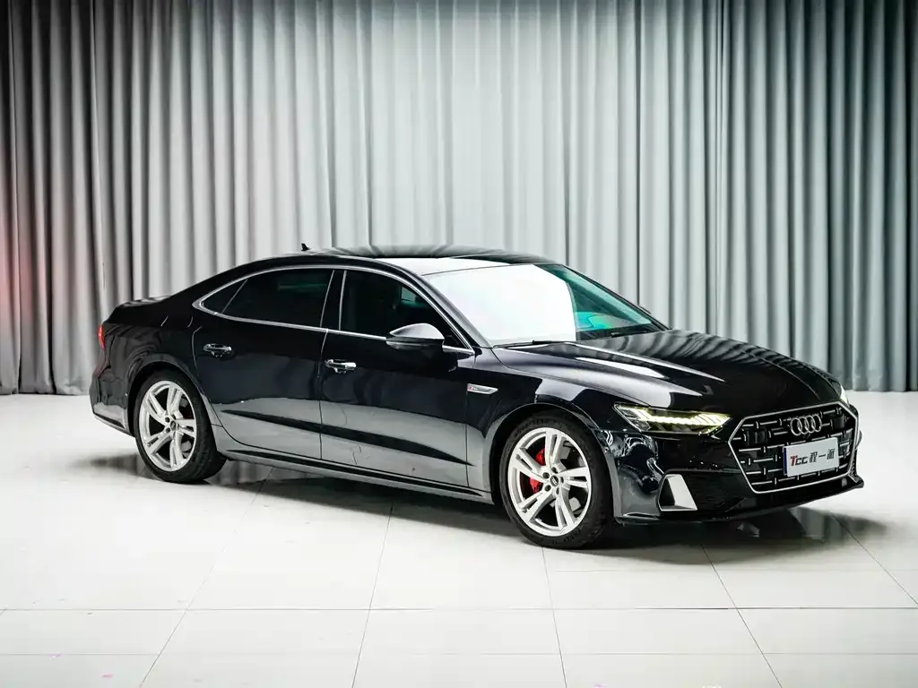 Audi A7L — фото 10
