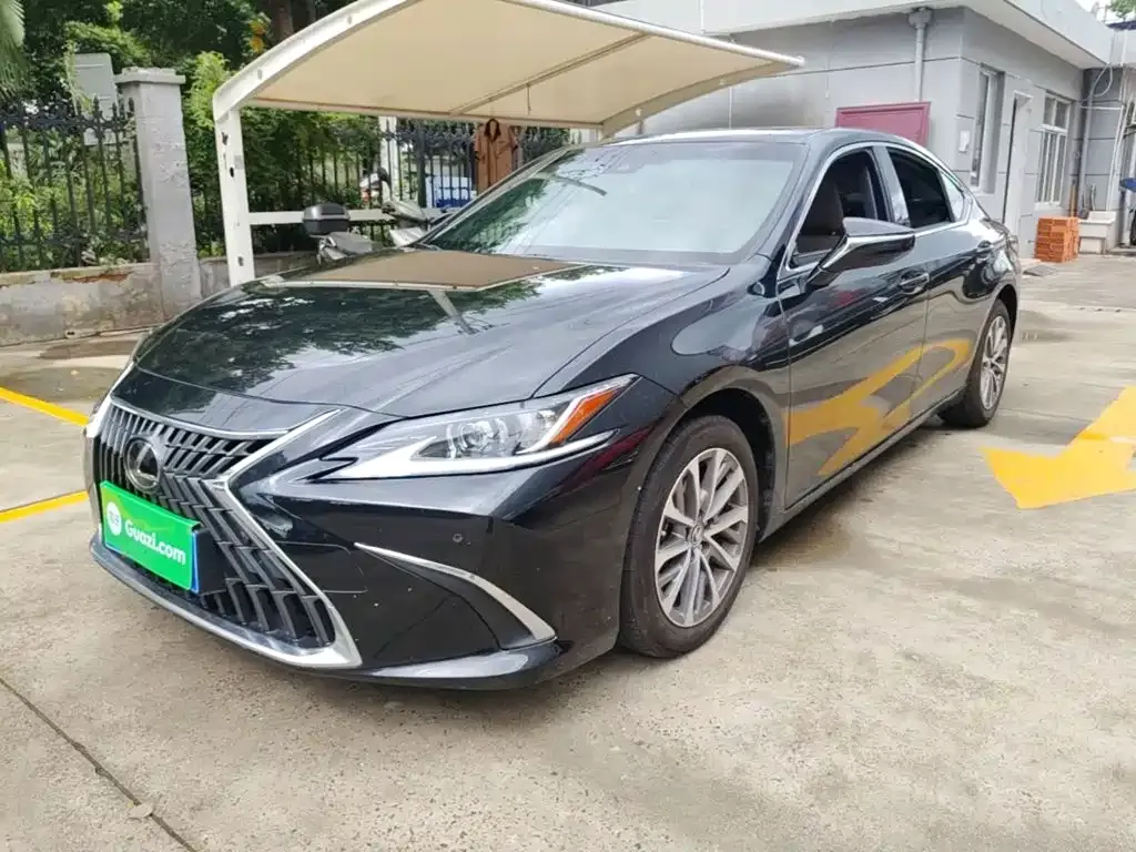 Lexus ES — фото 5