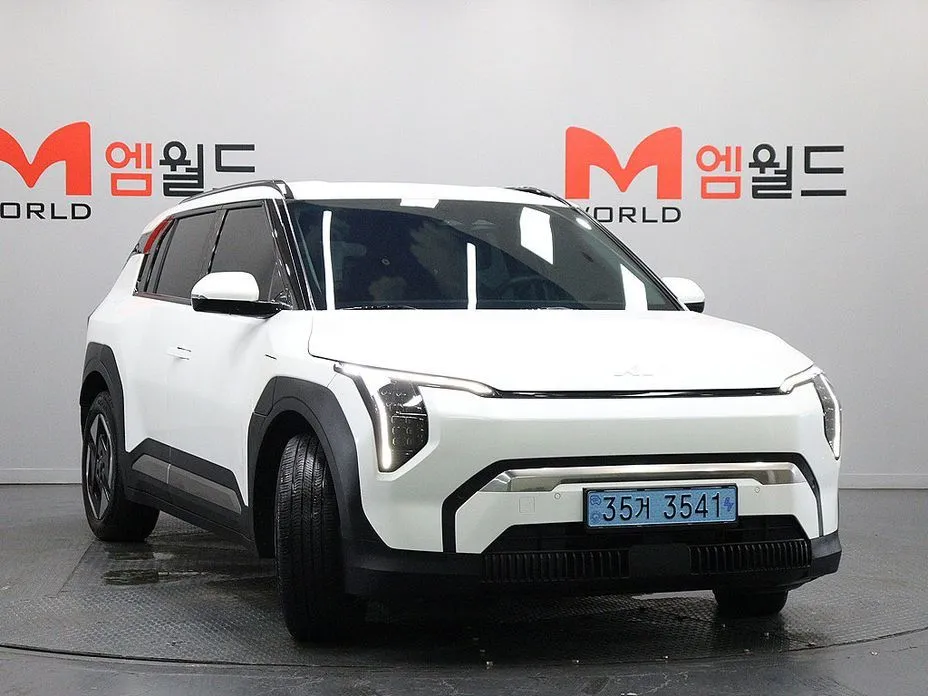 Kia EV3 — фото 10