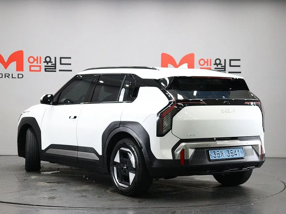 Kia EV3 — фото 4