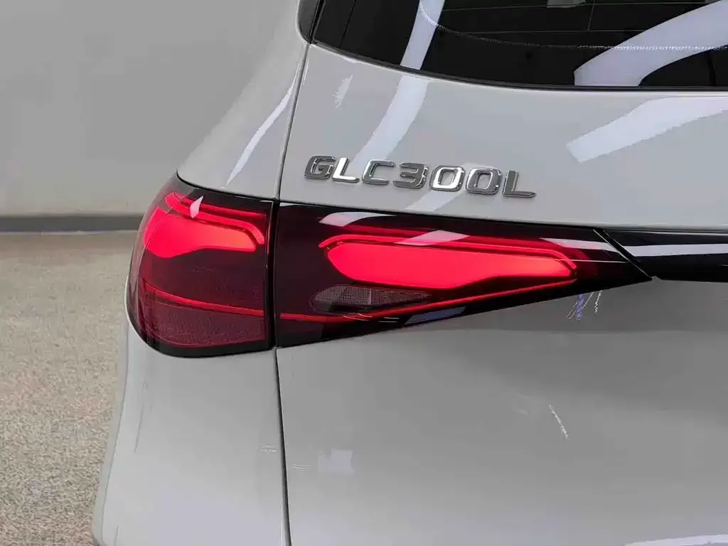Mercedes-Benz GLC — фото 9