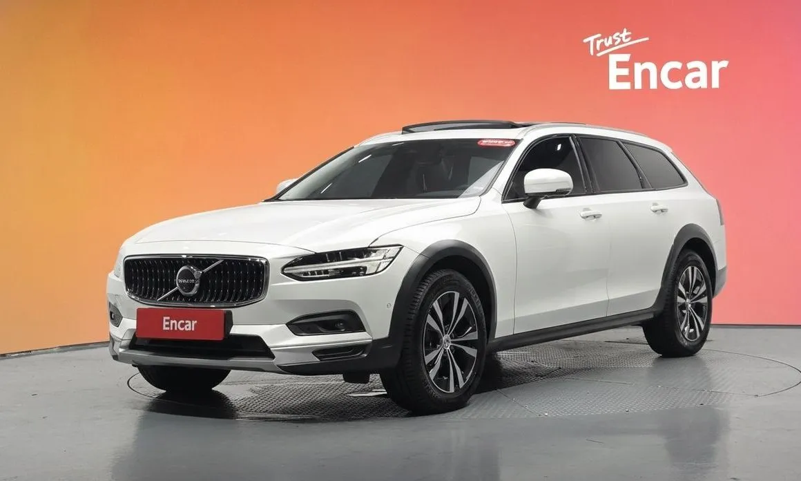 Volvo V90 — фото 1