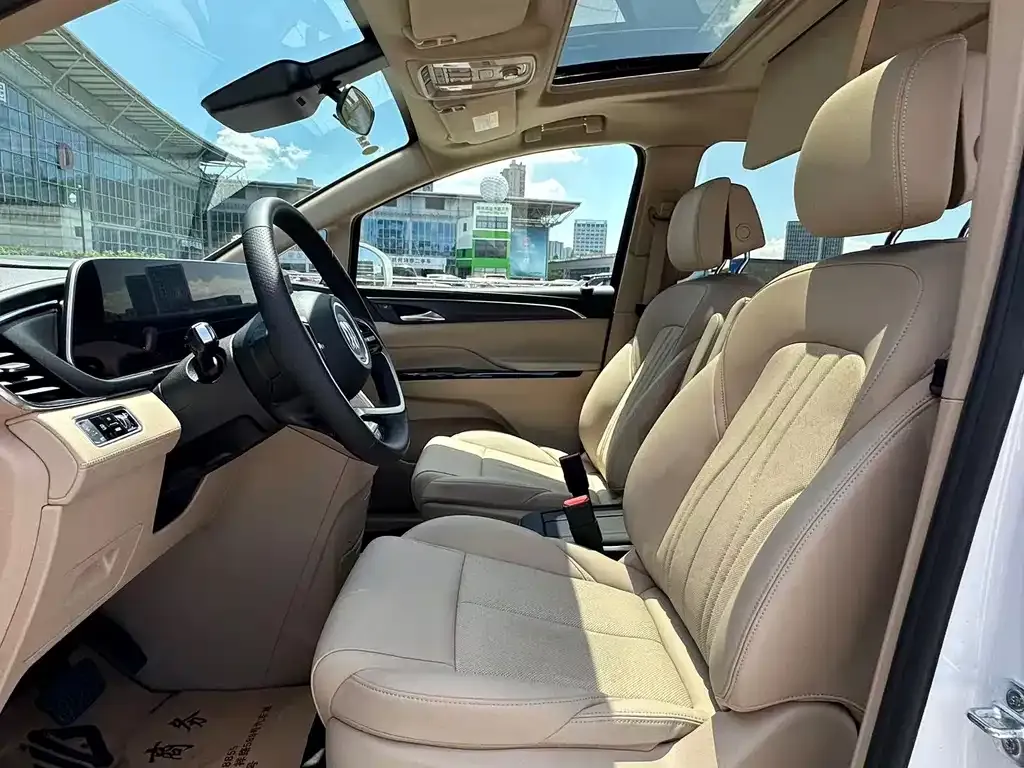 Buick GL8 Hybrid — фото 5