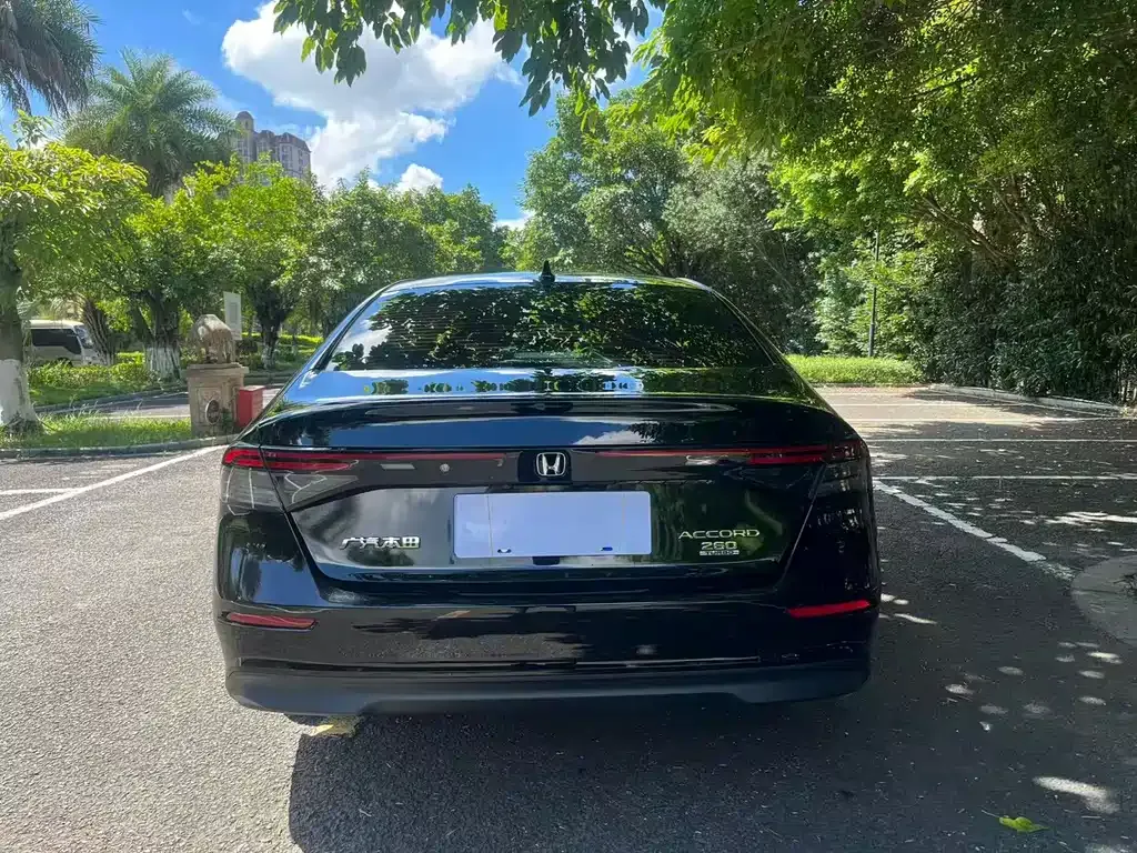 Honda Accord — фото 5
