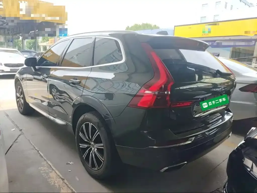 Volvo XC60 — фото 4
