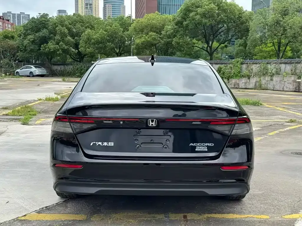 Honda Accord — фото 2