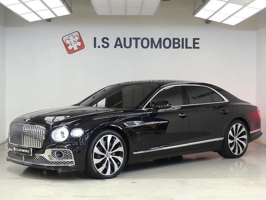 Bentley Flying Spur — фото 9