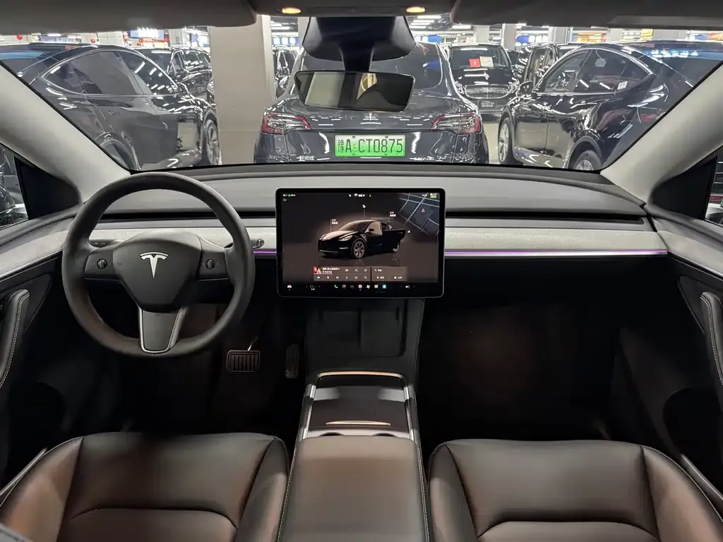 Tesla Model Y — фото 4