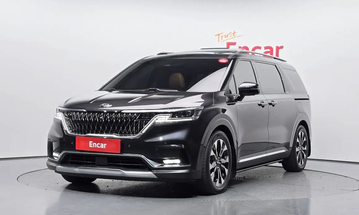 Kia Carnival — фото 1