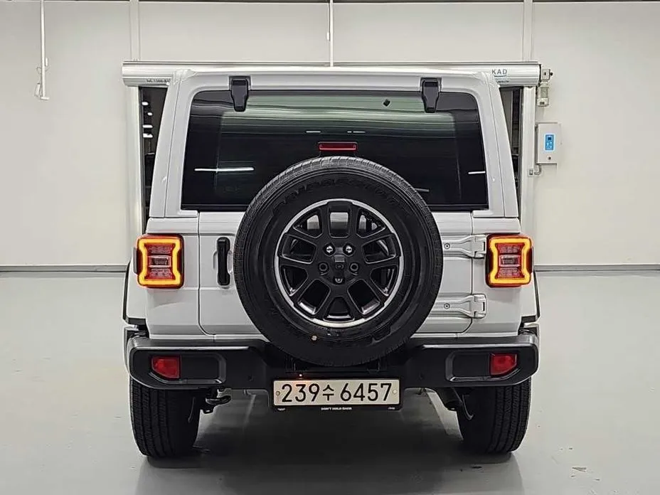 Jeep Wrangler — фото 5