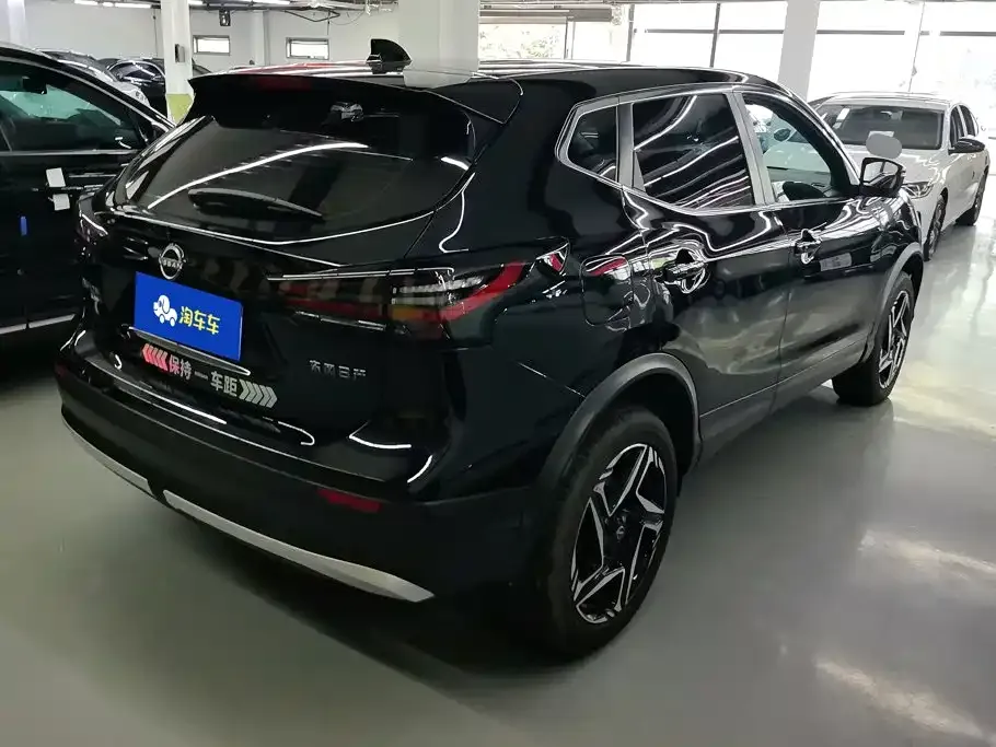 Nissan Qashqai — фото 9