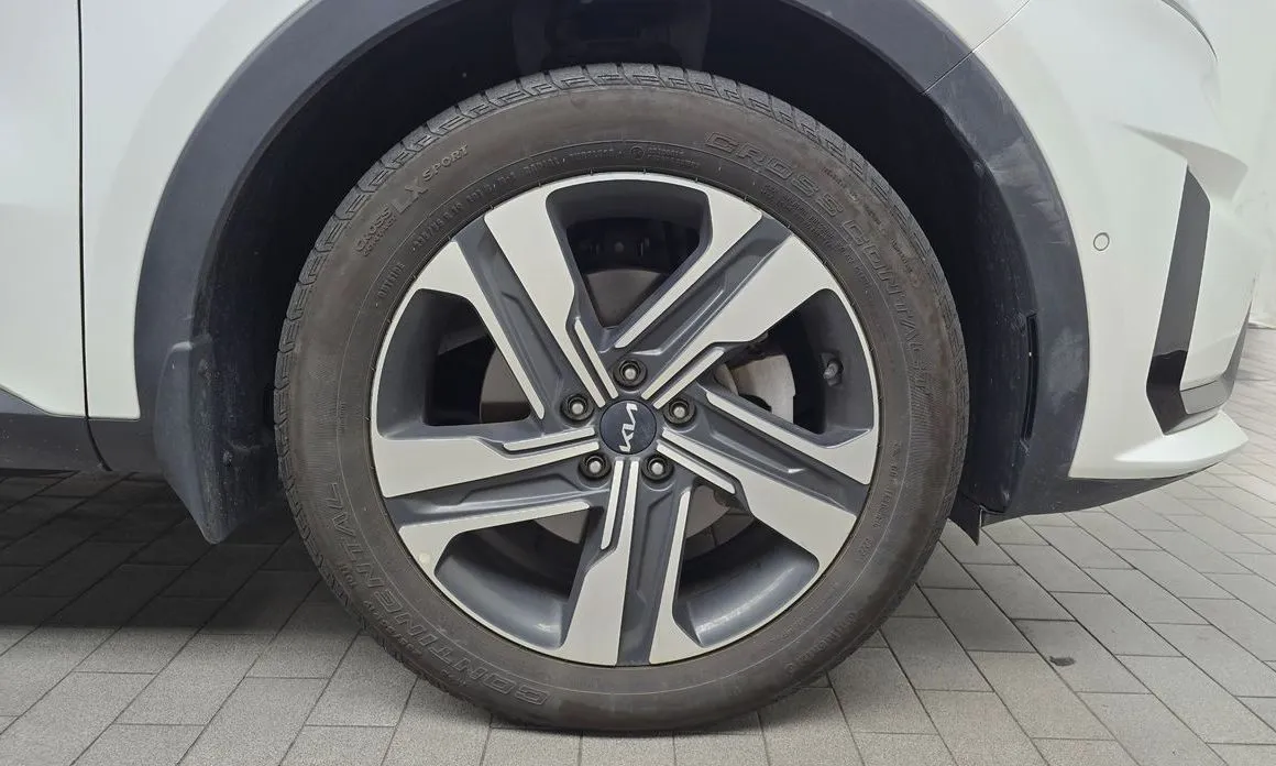 Kia Sorento — фото 8