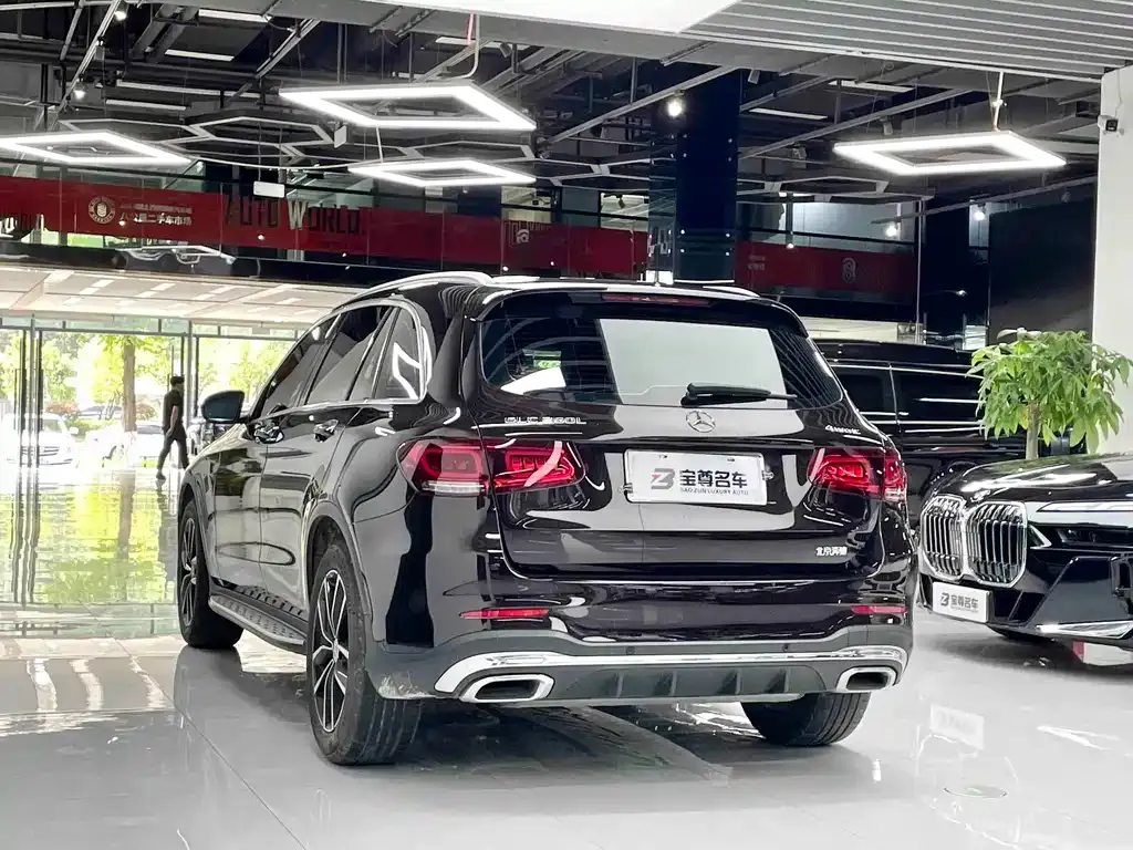 Mercedes-Benz GLC — фото 6