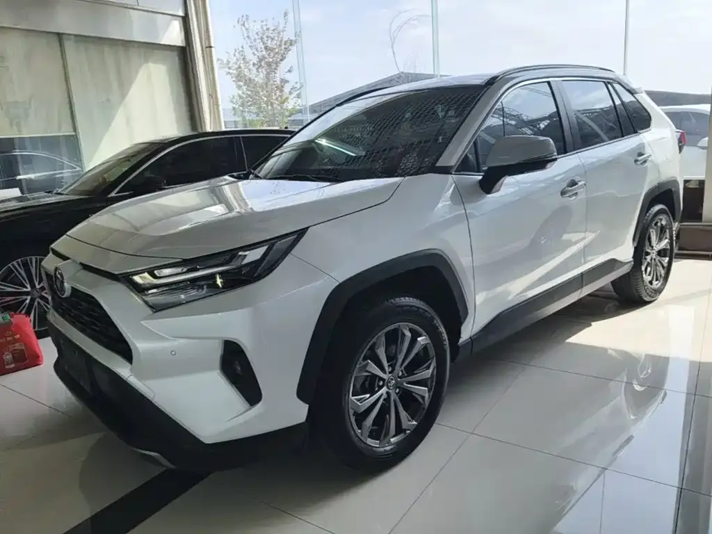 Toyota RAV4 — фото 4