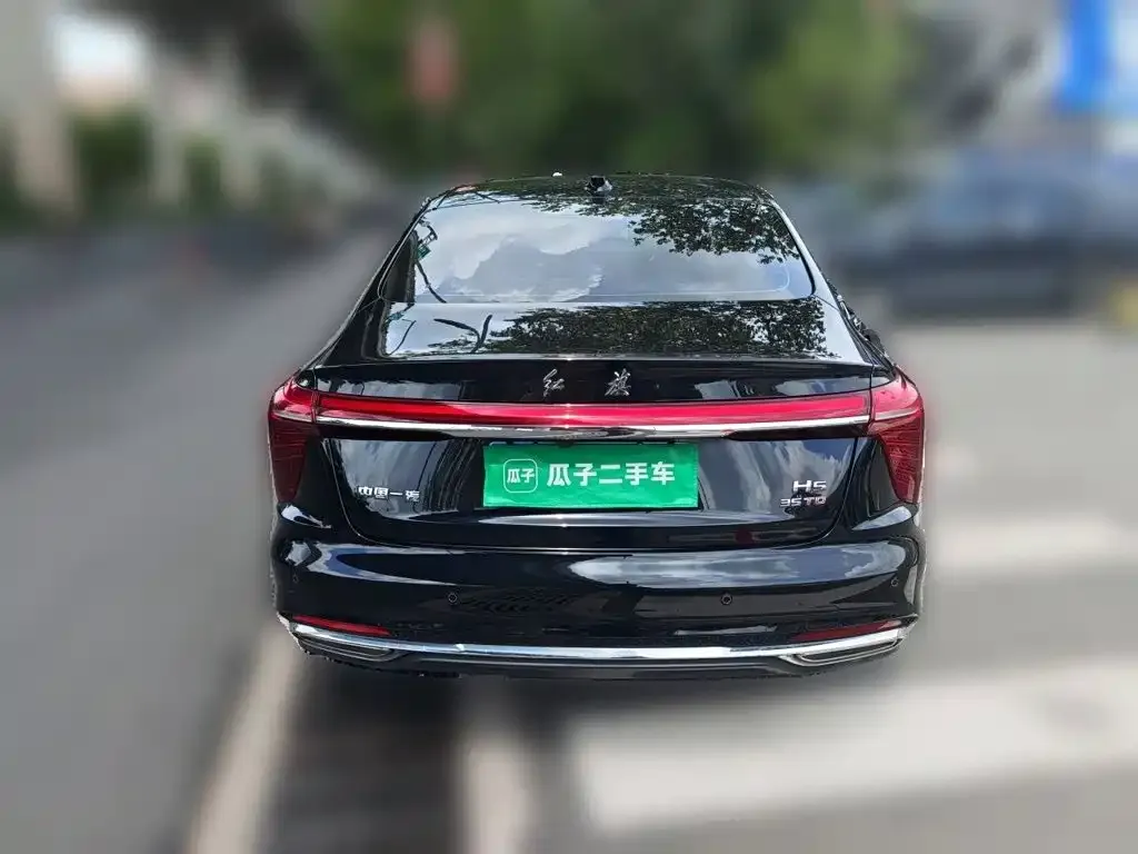 Hongqi H5 — фото 4