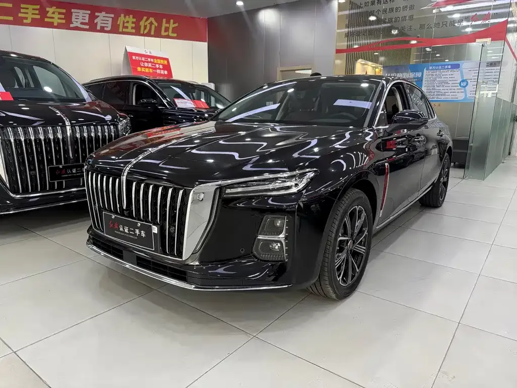 Hongqi H5 PHEV — фото 1