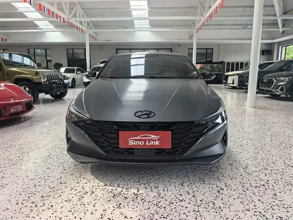 Hyundai Elantra — фото 5