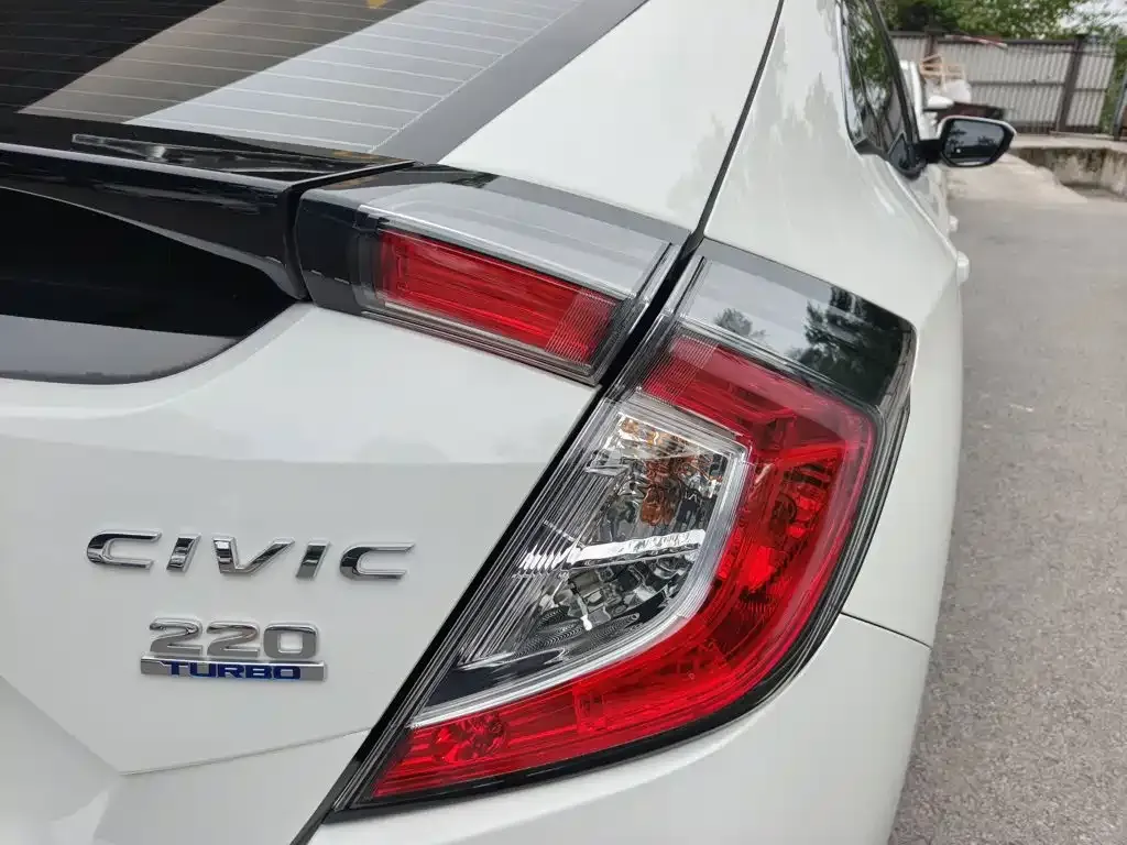 Honda Civic — фото 5