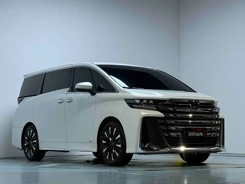 Toyota Vellfire — фото 3