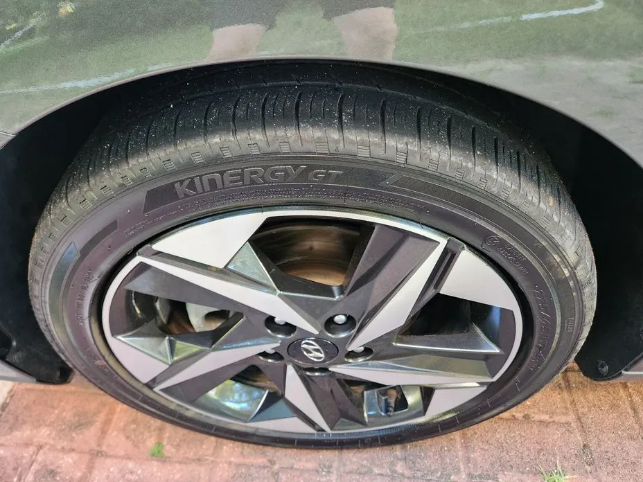 Hyundai AVANTE — фото 2